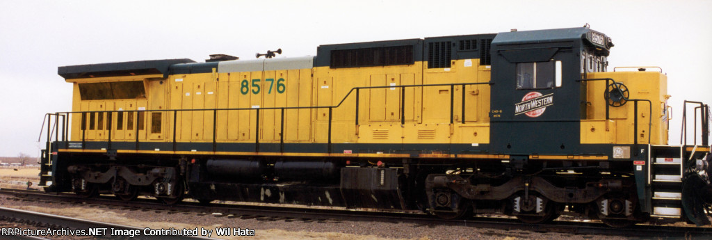 C&NW C41-8 8576